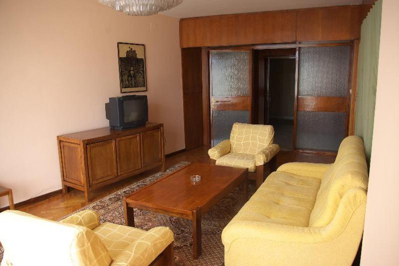 Hotel Saint Vrach Sandanski Esterno foto